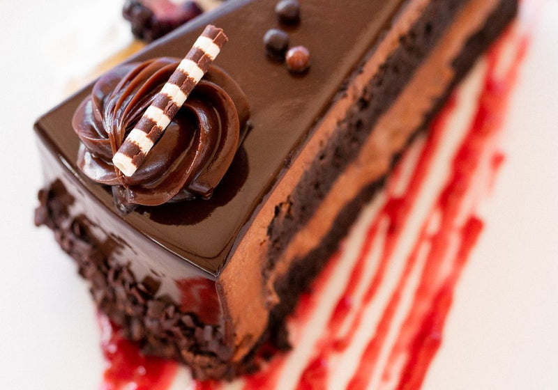 chocolate-cake-with-raspberry-syrup