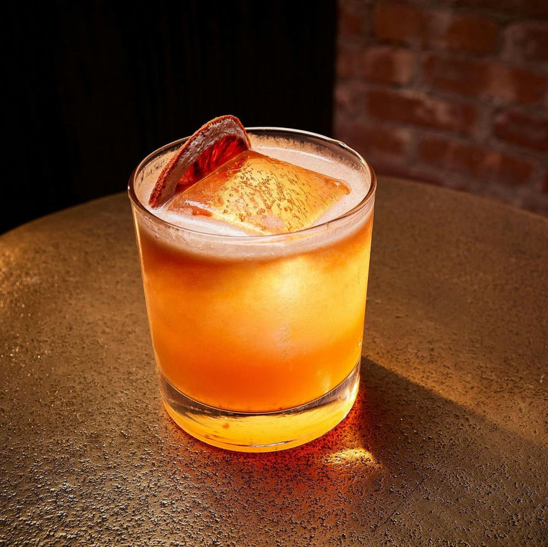 cocktail-with-orange-slice