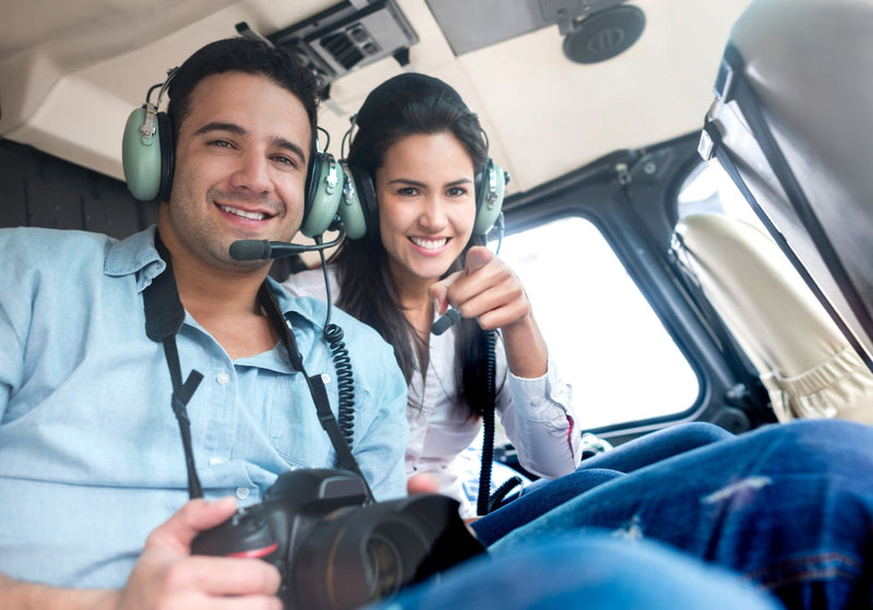 couple-on-heli-tour
