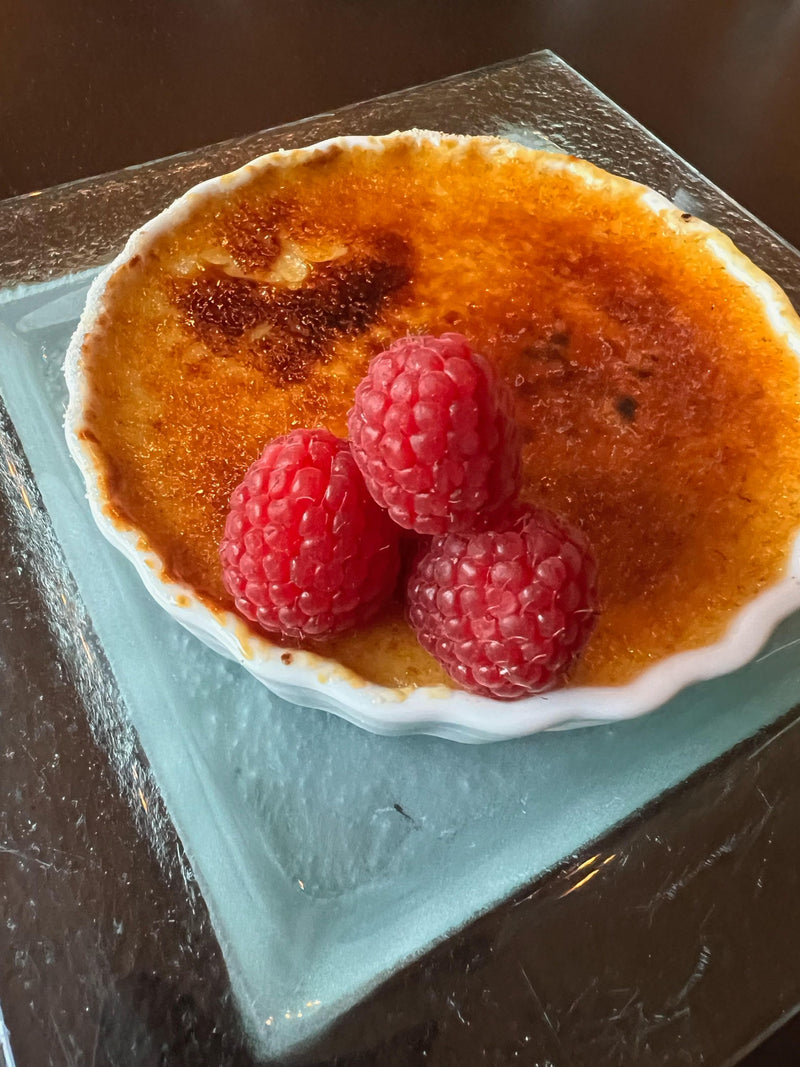 creme-brulee-with-raspberries