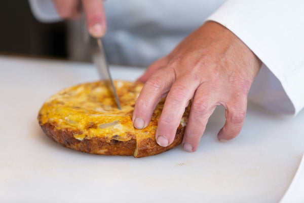 Plated bread with meat.jpg