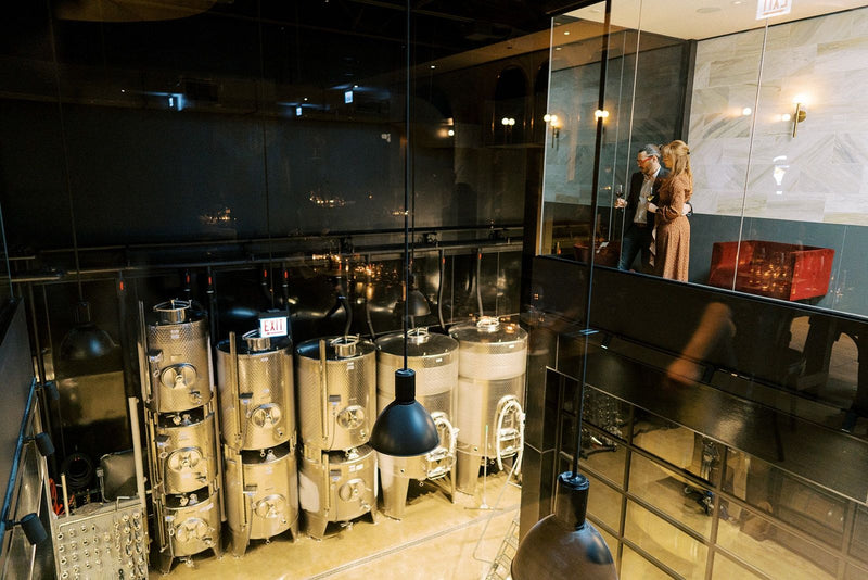 dining-area-at-winery