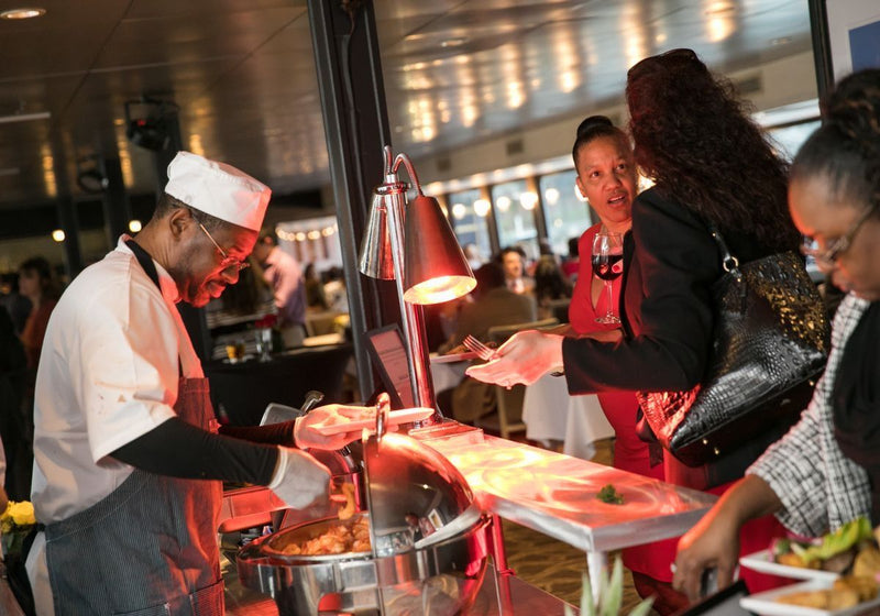 dinner-buffet-on-a-dinner-cruise-in-norfolk