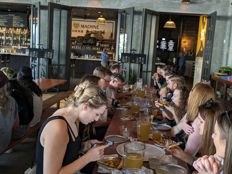 girls-at-stop-on-tour