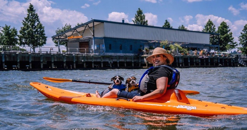 kayaker-on-orang-kayak