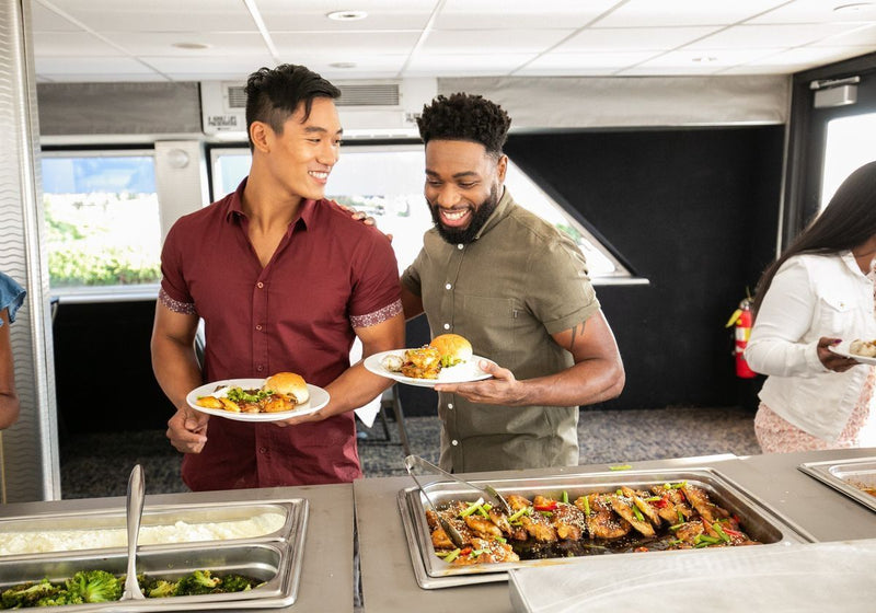 lunch-buffet-on-cruise