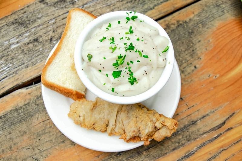 plated-bread-and-dip