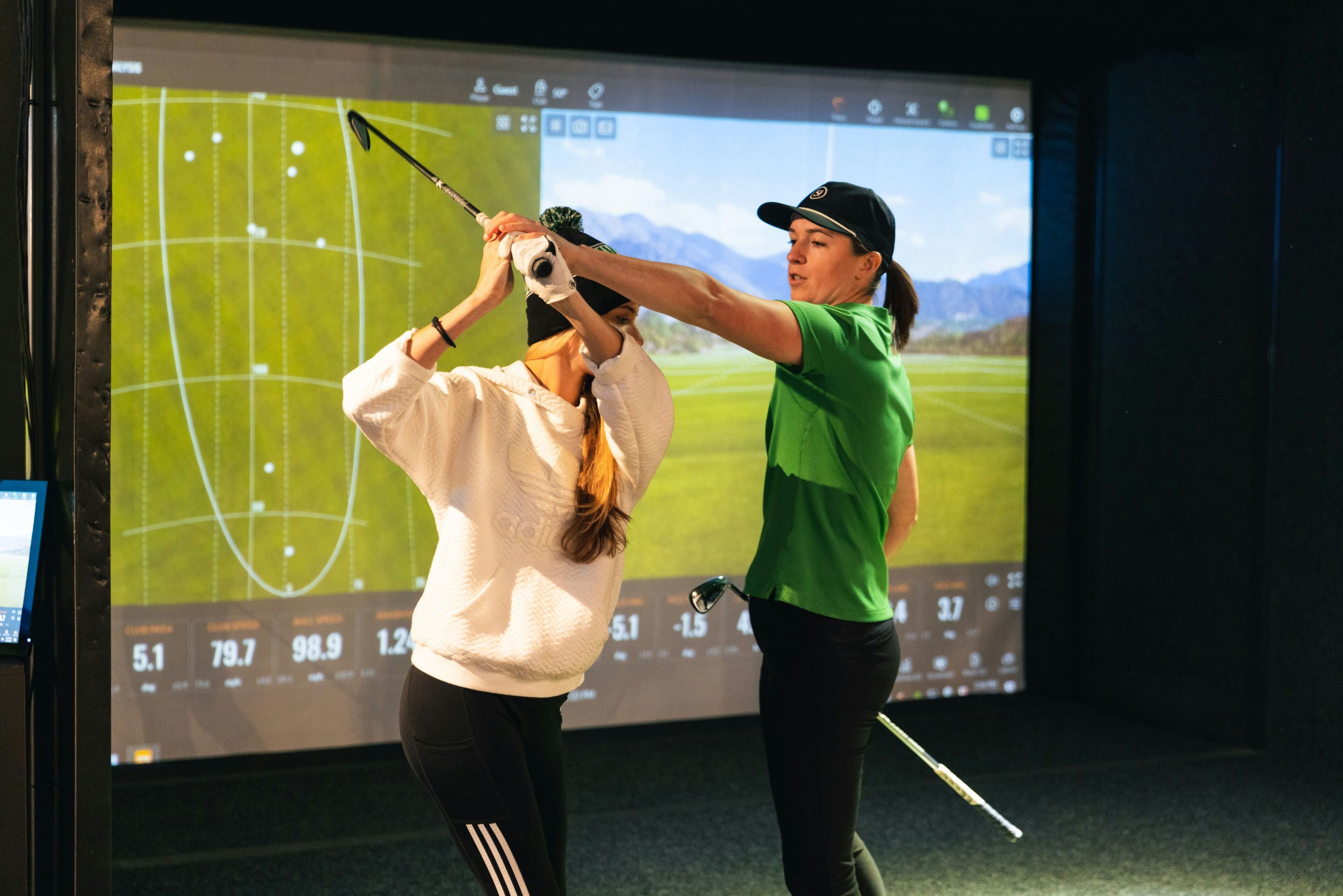 Baltimore Private Indoor Golf Lesson with a Pro at Five Iron Golf