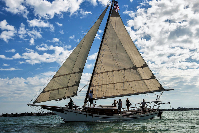 sailboat-with-people