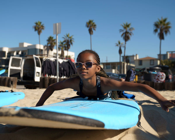 Private surf lessons couple