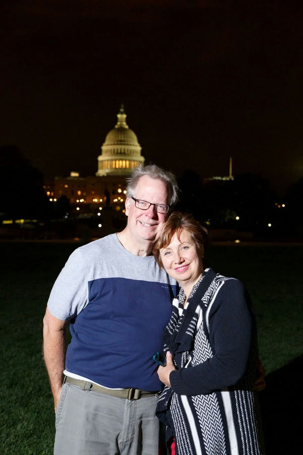 couple in dc at night