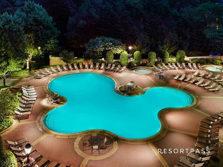 Weekday Evening Pool Pass at Omni Shoreham Hotel Washington DC