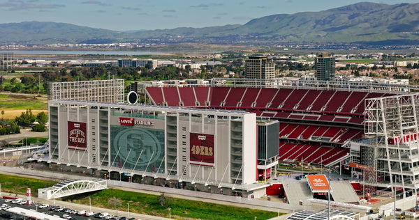 helmet with stadium