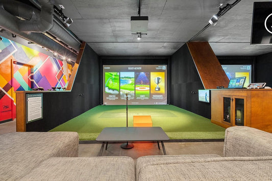 indoor golfing couch area