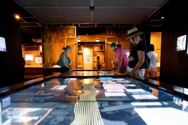 Archive tour