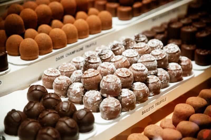 assorted-chocolate-truffles