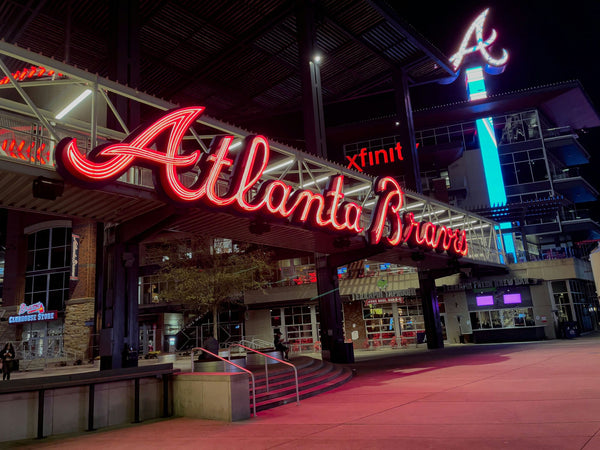 Atlanta Braves sign