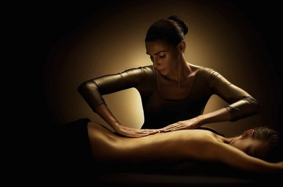 back-stretching-massage