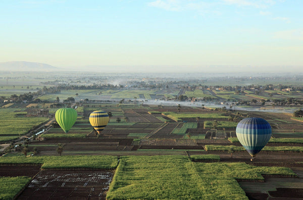 balloons-over-fields-near-luxor-jpg