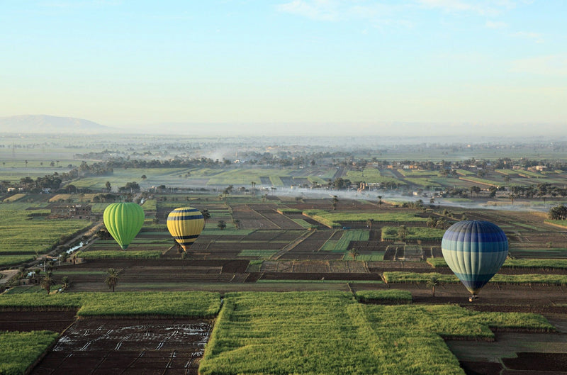 balloons-over-fields-near-luxor-jpg