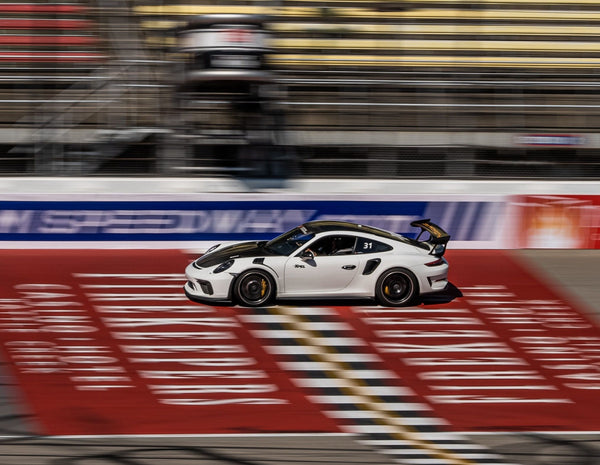 black-and-white-porsche-gt-racing