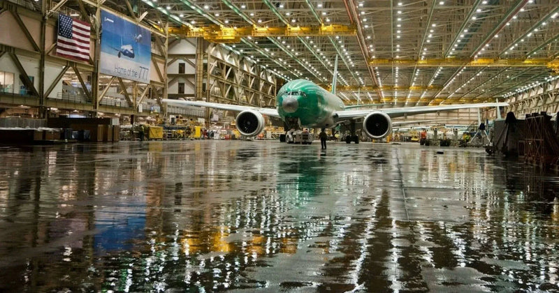 boeing-everett-factory-tour-777-assembly-line.webp