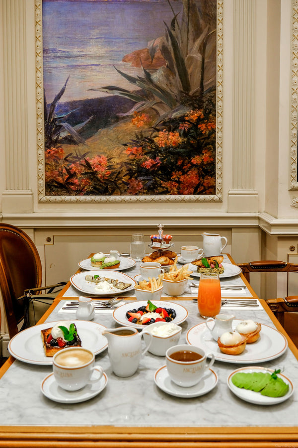 【ジョアン・アイザック】France, Café &、フランス☆カフェとアネモネ 名駅のアンティコカフェでボリューム満点サンドイッチモーニング