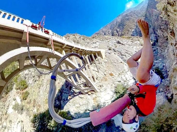 Bungee jumping flip