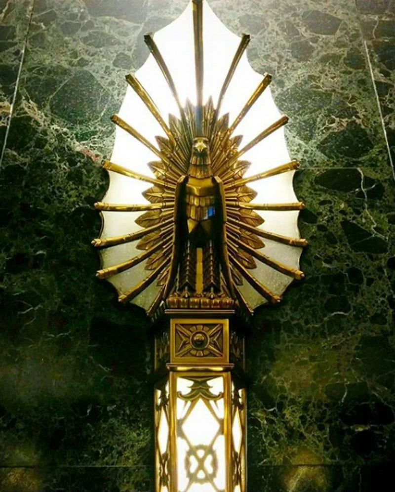 chicago-art-deco-architecture-tour-building.webp