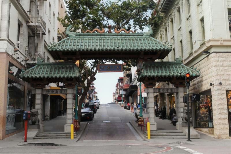 Chinatown entrance.jpg