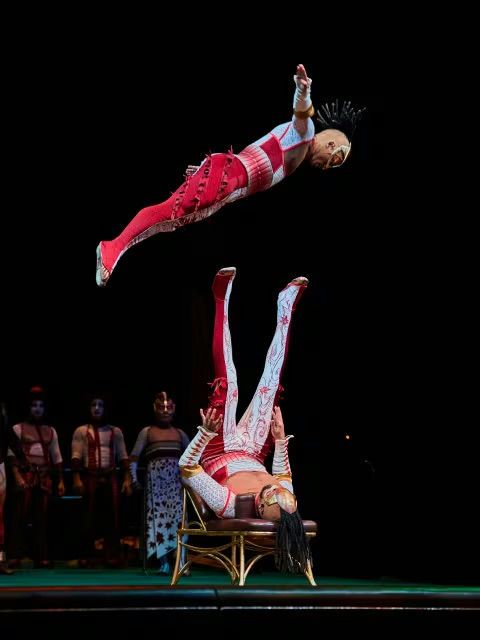 Cirque du Solei - KÀ – Giftory