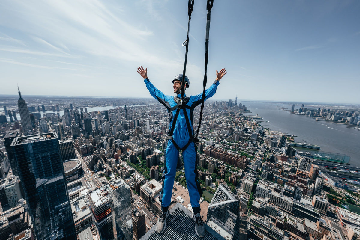 city-climb_the-apex-lean-out_courtesy-of-edge-jpg