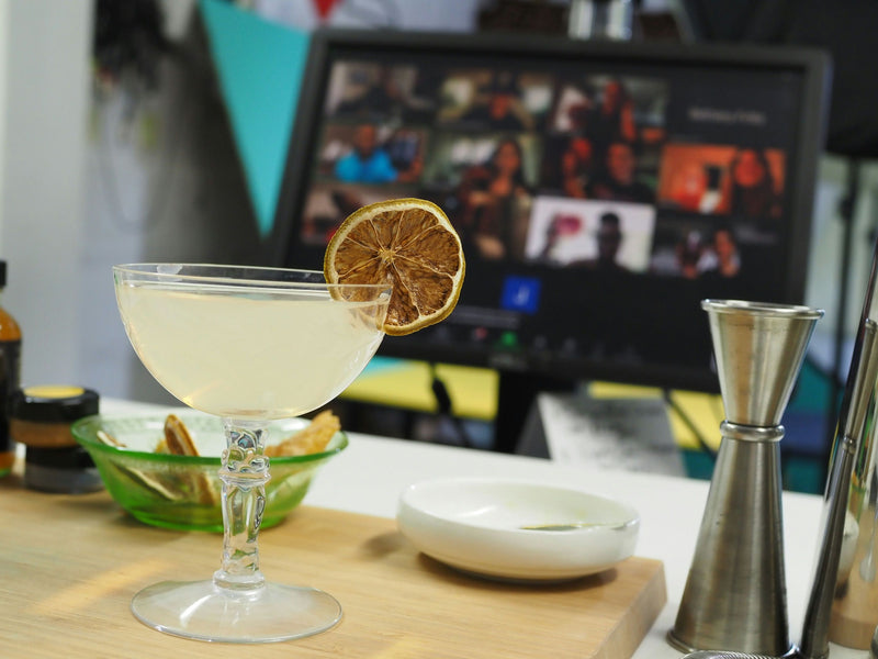 cocktail-with-laptop