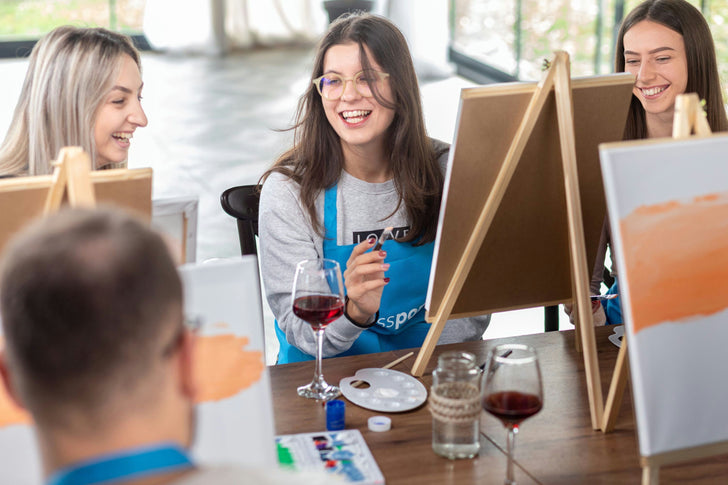Memphis Paint & Sip at a Bar