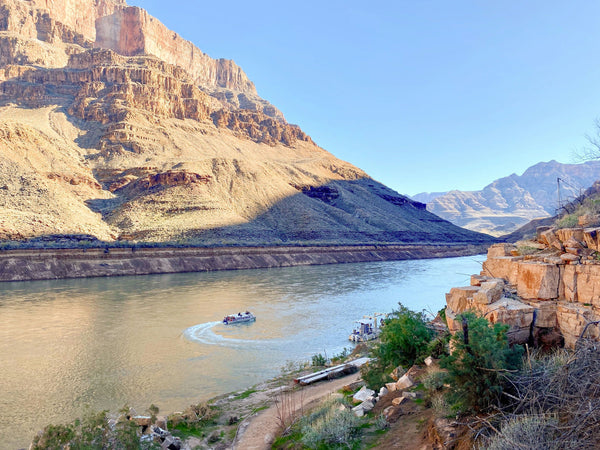 colorado-river-with-boat