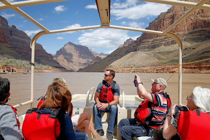 Grand Canyon Helicopter Tour & Boat Ride from Grand Canyon West Airport