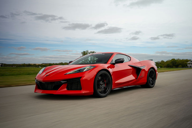 Race a Chevrolet Corvette C8 Z06 - Sonoma Raceway