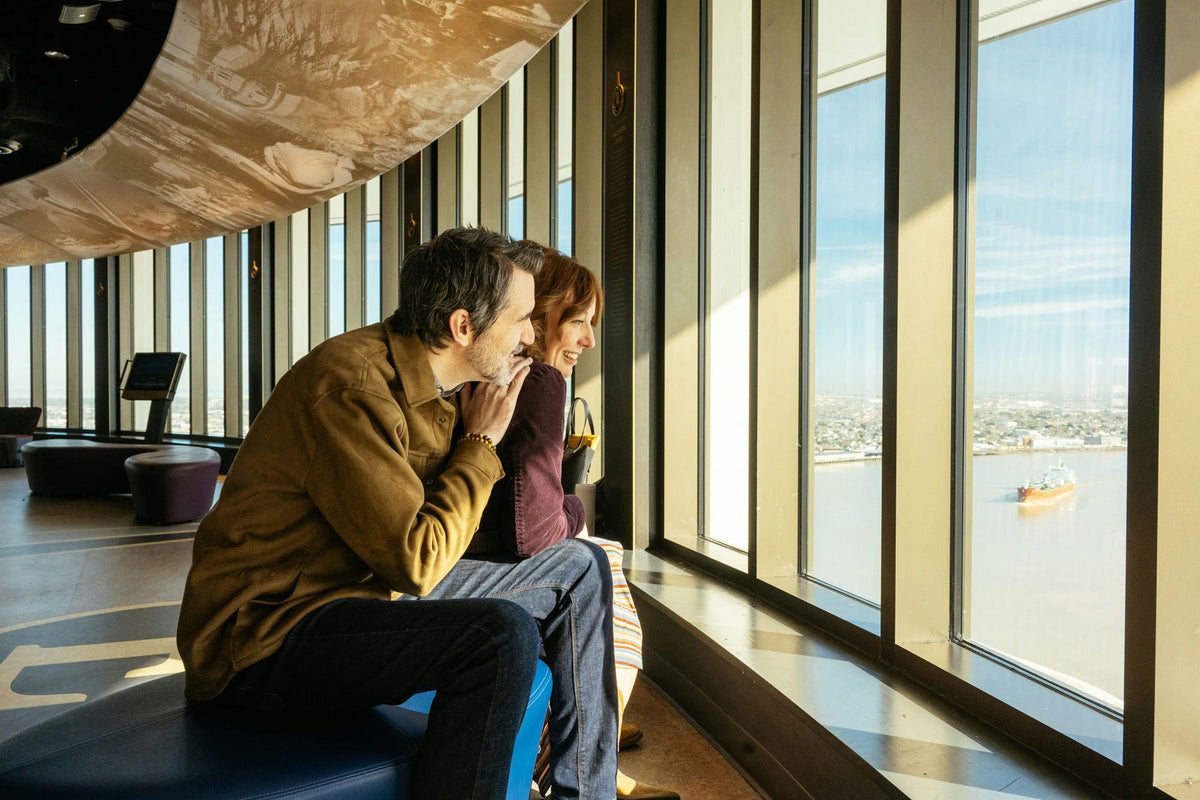 couple-looking-at-city-views-jpg