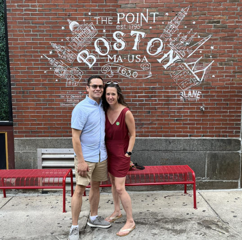 couple-with-boston-mural