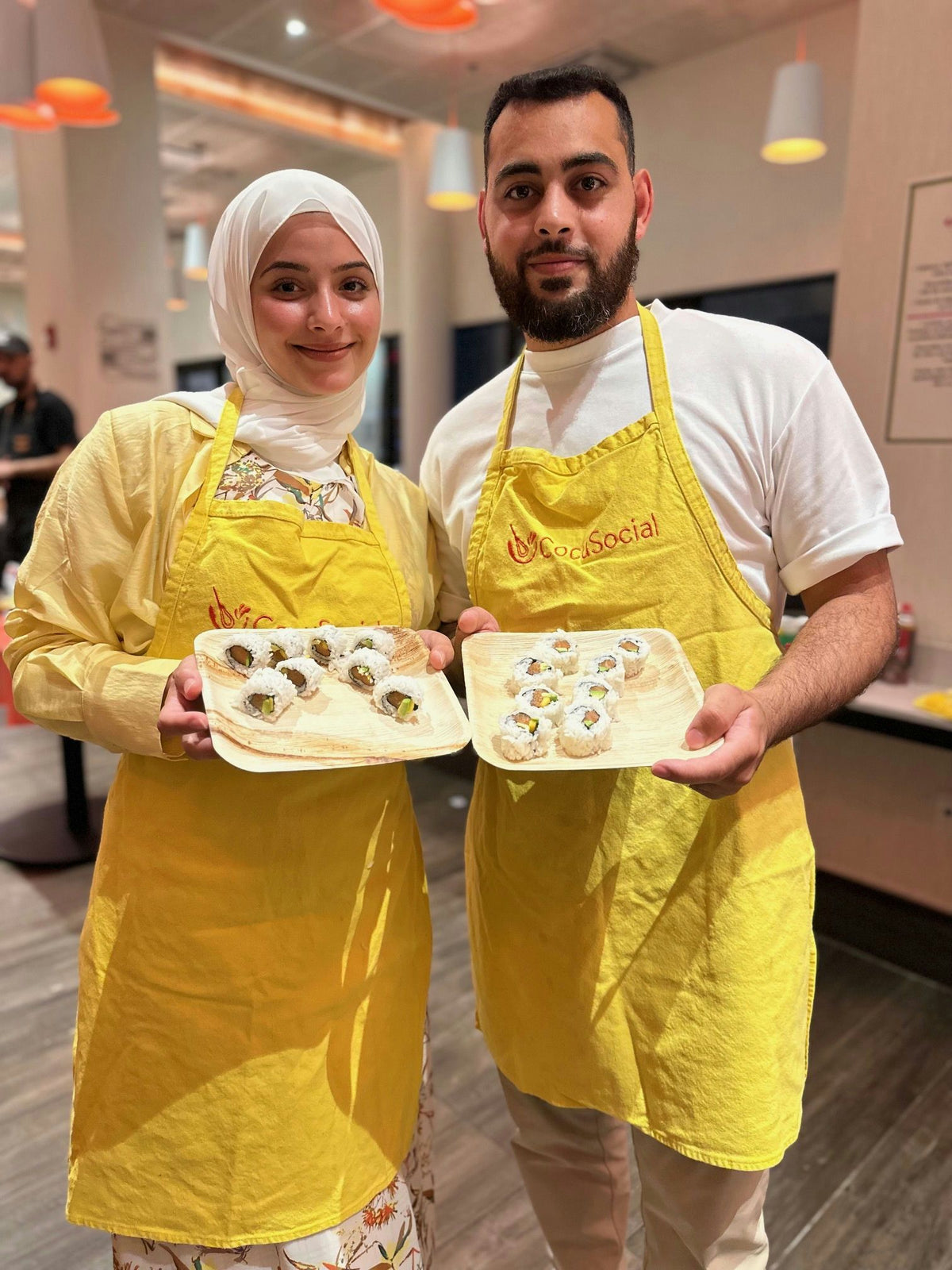 couple-with-sushi