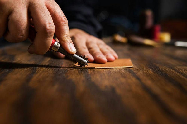 cutting leather for wallet