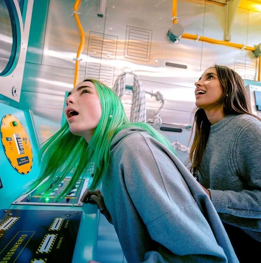 daring-girls-journey-in-the-depths-escape-game