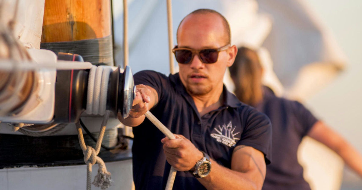 day-sail-crew-pulling-sail-jpeg