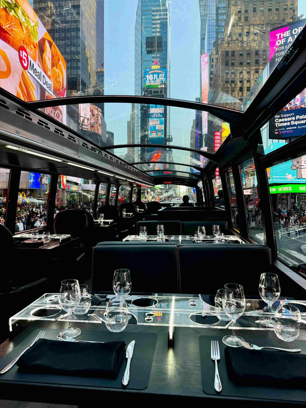 dinner on bus in nyc