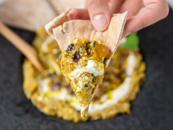 Dip and pita bread 299.png