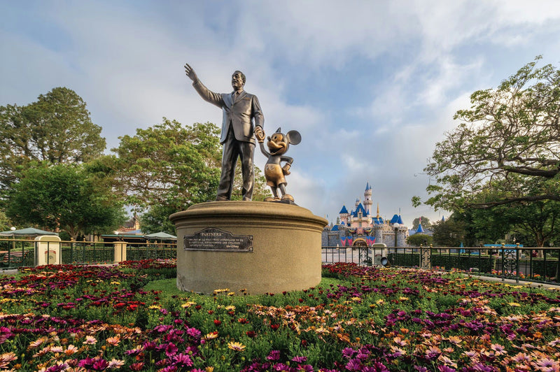 disneyland-resort-park-hopper-2-day-partners-statue-walt-disney-mickey-castle.jpg