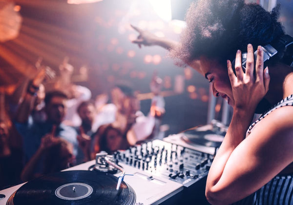 dj spinning tunes