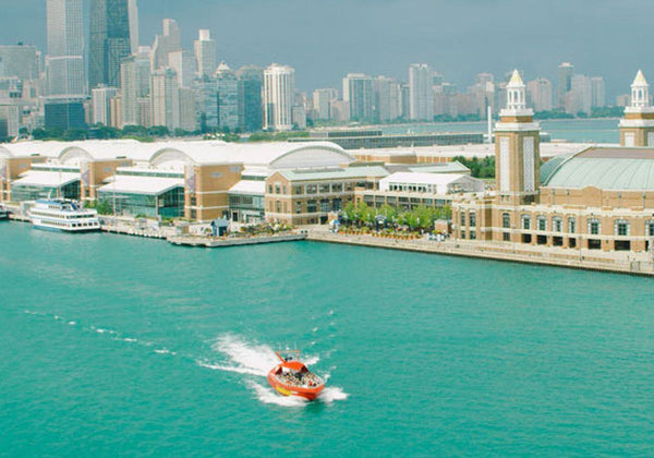 Extreme Speedboat Thrill Ride  in Chicago