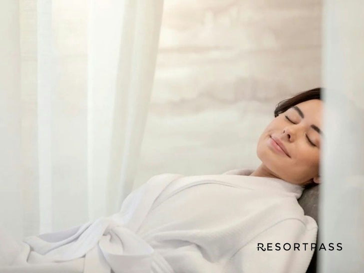 Supercharged Facial with Pool Access at Fairmont Breakers Long Beach