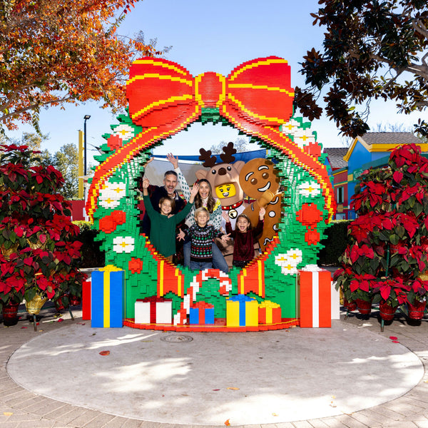 family in lego wreath